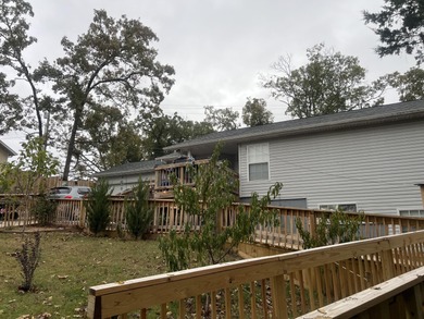 Rare Find in the Highlands of Branson! Discover this spacious