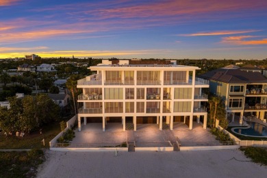 One or more photo(s) has been virtually staged. Experience