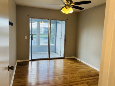 BEAUTIFUL REMODELED 2BED 1.1 BATH CONDO, SECOND FLOOR WITH