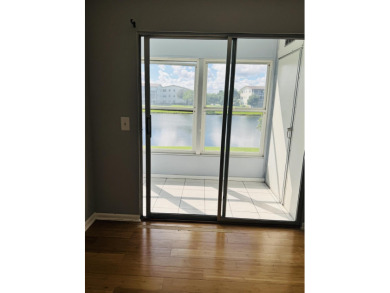 BEAUTIFUL REMODELED 2BED 1.1 BATH CONDO, SECOND FLOOR WITH