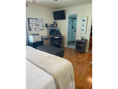 BOAT DOCK available for rent. TOP FLOOR 2 bed 2 bath corner unit