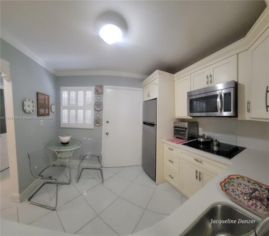 Spectacular WATERFRONT PENTHOUSE.
Ultra-Exclusive 55+ Community