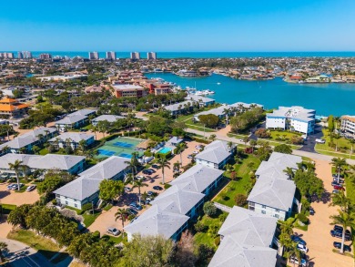 MARCO ISLAND Smokehouse Bay Club resort style amenity rich condo