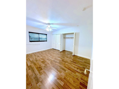 Waterfront! Watch the yachts & manatees go by from your living