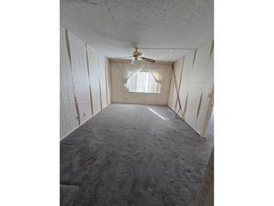 Prime location condo with endless potential!
Spacious and