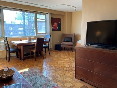 IMMEDIATE OCCUPANY - Welcome home to this spacious two bedroom