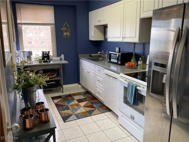 IMMEDIATE OCCUPANY - Welcome home to this spacious two bedroom