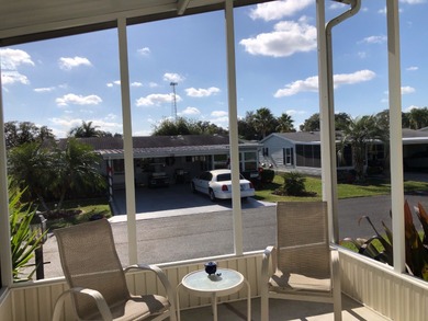 NEW ROOF, NEW APPLIANCES! MUST SEE, PRICED TO SELL VERY QUICKLY!