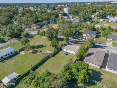 3 big bedrooms and two full bathrooms. Just five minutes from