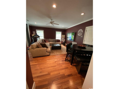 Beautifully finished Charleston Style house custom built by the