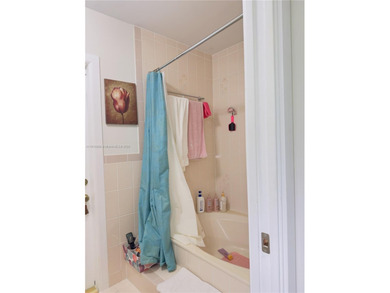 No HOA! Spacious 3-bedroom, 2-bath home in Miami's 33182