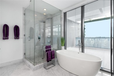 Looking for the feel of a SINGLE FAMILY HOME w/ the conveniences