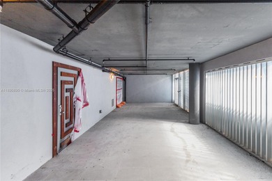 Looking for the feel of a SINGLE FAMILY HOME w/ the conveniences