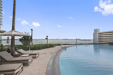 Looking for the feel of a SINGLE FAMILY HOME w/ the conveniences