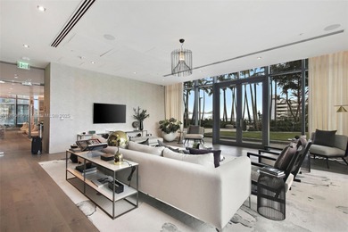 Looking for the feel of a SINGLE FAMILY HOME w/ the conveniences