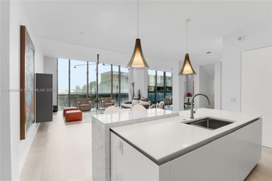 Looking for the feel of a SINGLE FAMILY HOME w/ the conveniences