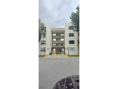 Don't miss out on remodeled 2/2 condo , wood floors throughout