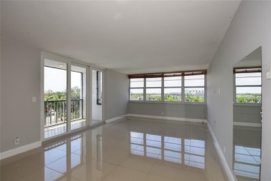 Nicely appointed condo East of US1 and on the water with visitor