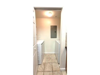 **REDUCED**Investors unit in Miami's hottest location: East