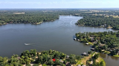 Discover the perfect blend of lake life and country retreat