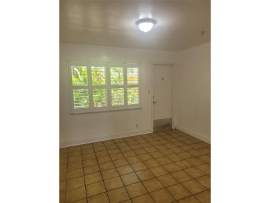 BOATER'S PARADISE..Deep water, no fixed bridges!  Best direct