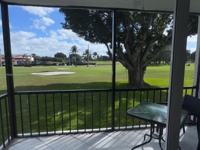 COMPLETELY RENOVATED  2BR/2BA apartment in Hollybrook! This