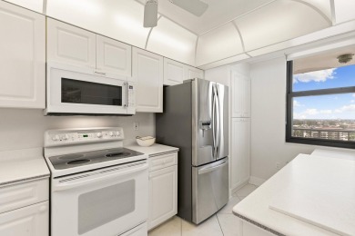 Beautiful 12th floor southern gulf, beach and pool views off the