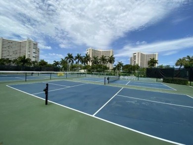 Beautiful 12th floor southern gulf, beach and pool views off the