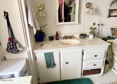 Spacious 4-Bed, 2-Bath Home in Rancho Mirage Mobile Home Park! -