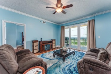 PRICE CORRECTION, SELLERS READY TO SELL!!  BEAUTIFUL SUMMERHOUSE