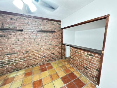Excellent opportunity to own 2bed/2.5 bath, this Renovated