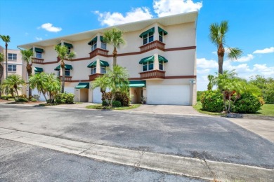 STUNNING 3BR/3BA END-UNIT TOWNHOUSE WITH OVERSIZED GARAGE &