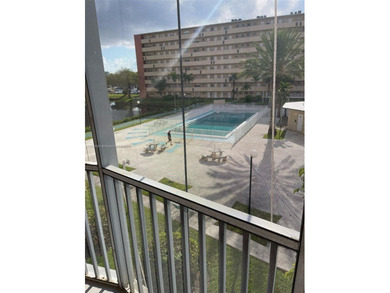 Amazing Condo for sale at a great price.
 Convenient Split