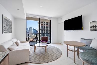 By combining the local atmosphere of a homestay with the service