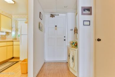 ALL ASSESSMENTS PAID! Eligible for financing! No-drive beach!