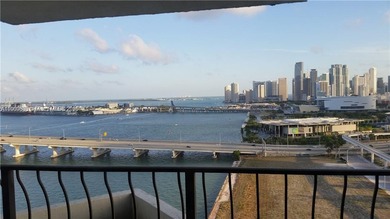 AMAZING VIEWS TO BISCAYNE BAY, CITY & OCEAN - 1 BED/ 1 BATH -