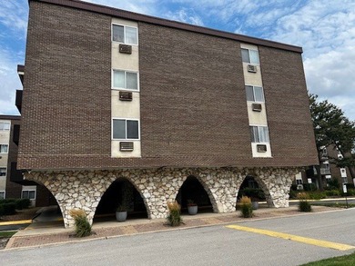 Welcome to this Top Floor Corner End Unit (No neighbors on