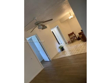 Condominium 1st floor .   Spacious 2 bedroom 2 bath split design