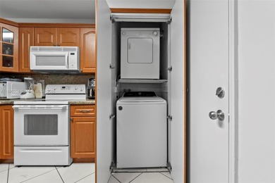 Beautiful 3-bedroom, 2-bathroom apartment featuring spacious and