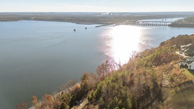 Beautiful home located on Pickwick Lake in a beautiful