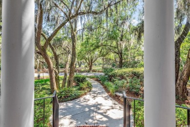 A picture-perfect setting in the Prestigious Willbrook