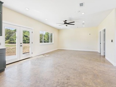 Waters Edge RanchA Great Place to Call Home! Welcome to a truly