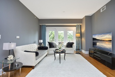 Come fall in love with this beautiful, spacious Glenwood South