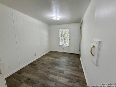 Renovated Hill Country home on 3 lots backing to a greenbelt