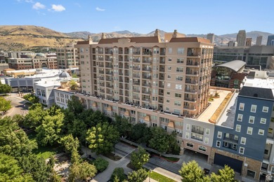 Zero Vacancy Investment opportunity! Currently occupied by long