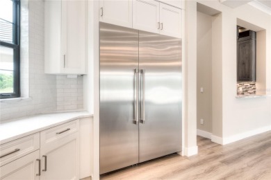 One or more photo(s) has been virtually staged. Price