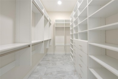 One or more photo(s) has been virtually staged. Price