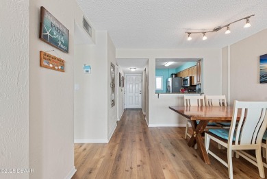 Gorgeous Waterfront Condo with Breathtaking Views! Wake up to