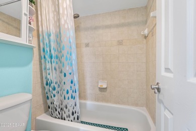 Gorgeous Waterfront Condo with Breathtaking Views! Wake up to