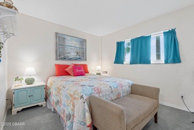 Gorgeous Waterfront Condo with Breathtaking Views! Wake up to